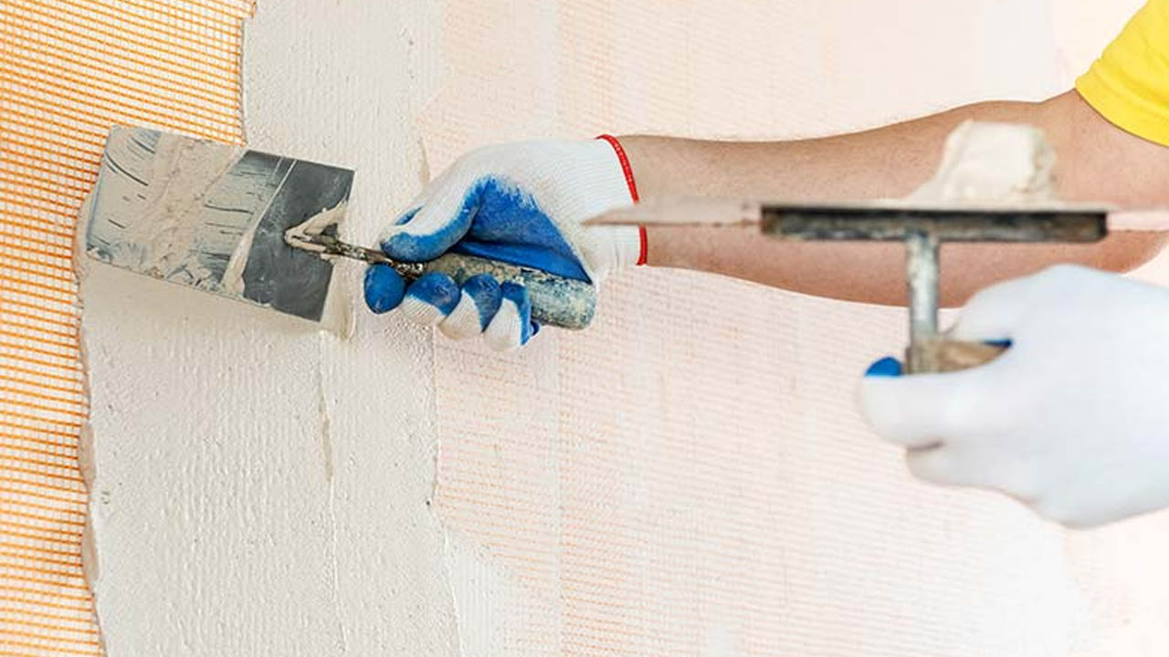 Take a look at the types of wall putty before buying
